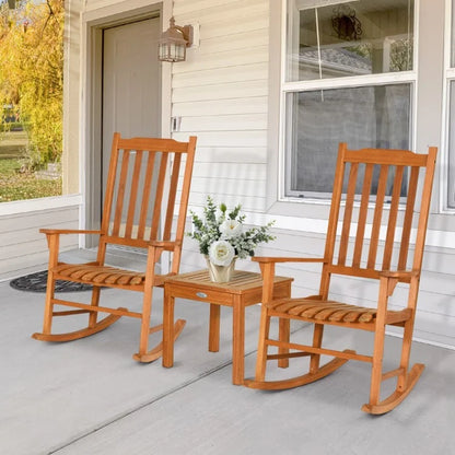 Ensemble de 3 chaises à bascule en eucalyptus avec table basse