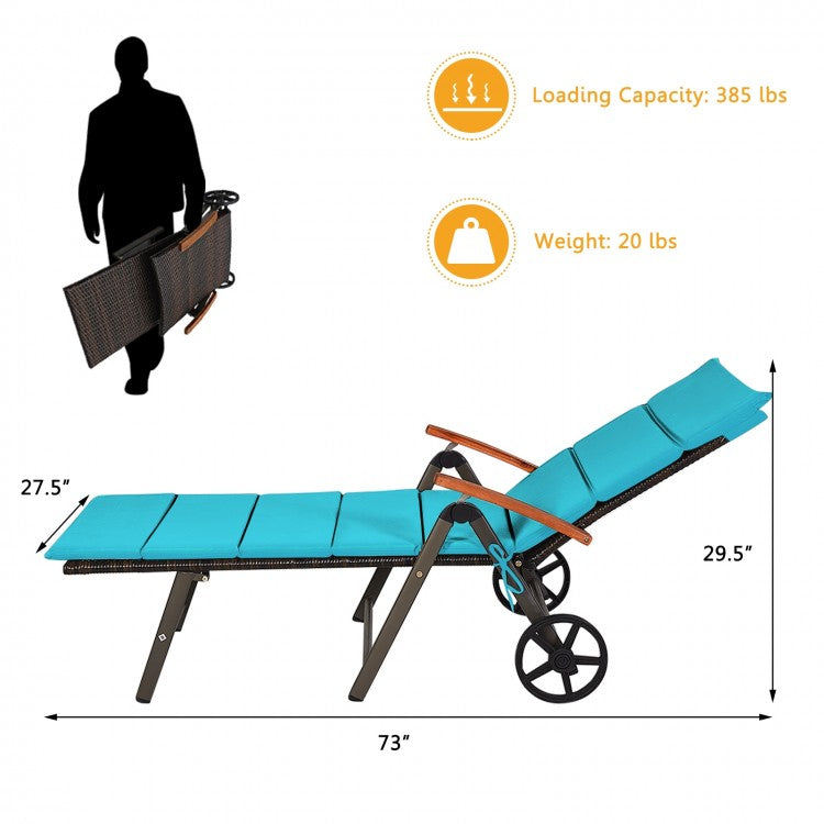 Chaise longue d'extérieur en rotin