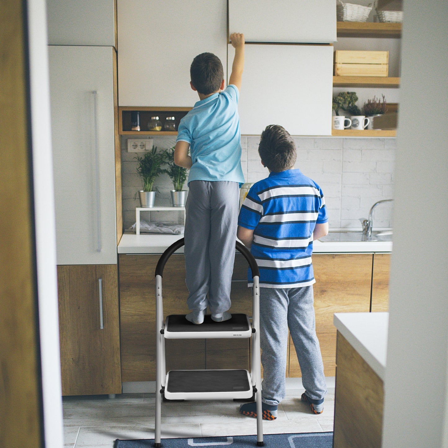 2.75 Feet Folding Step Stool with Iron Frame and Anti-Slip Pedals for 330lbs Capacity